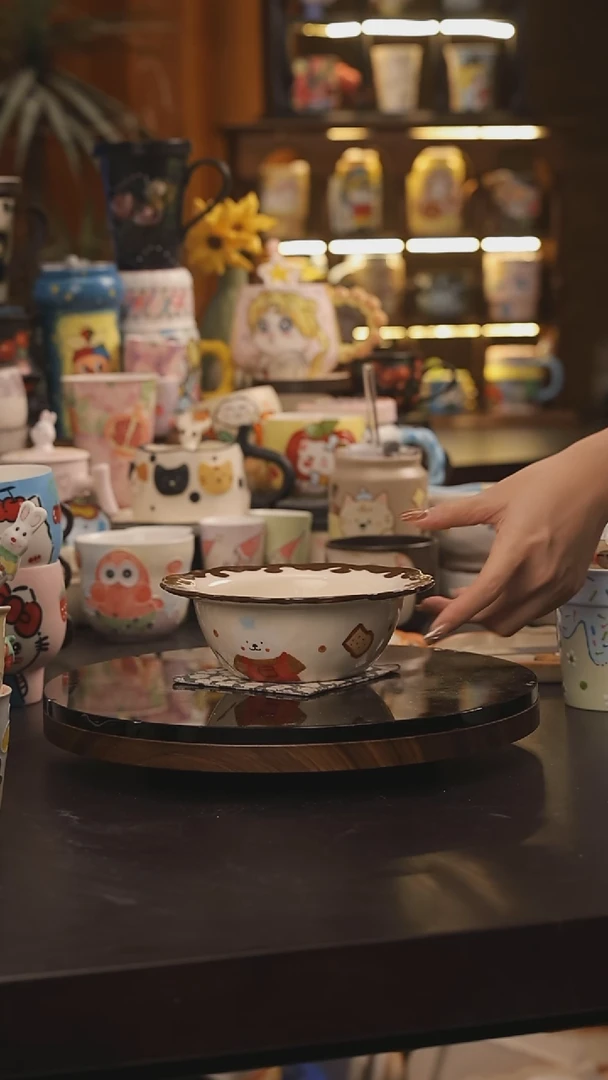 景德镇釉下彩绘设计师款式陶瓷