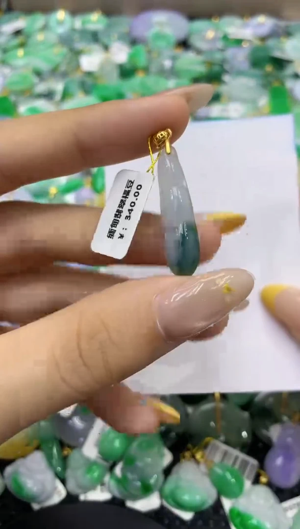 颈饰未镶嵌翡翠天然缅甸翡翠A货