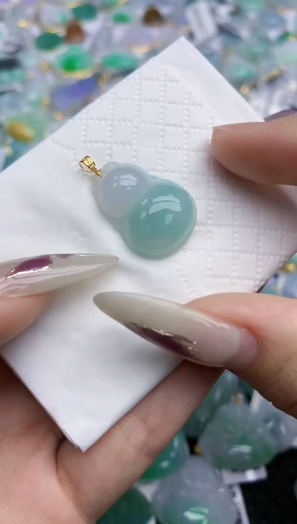 翡翠挂件18K金镶嵌56   天然翡翠A货