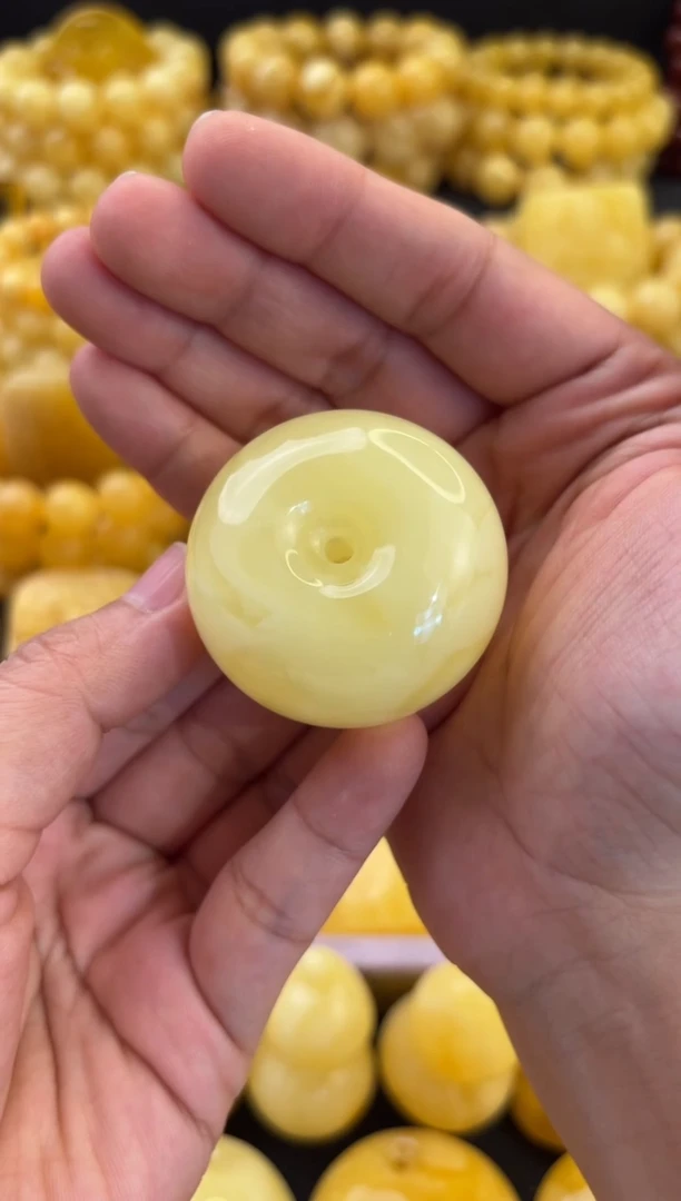 蜜蜡颈饰未镶嵌精工奶黄白平安扣