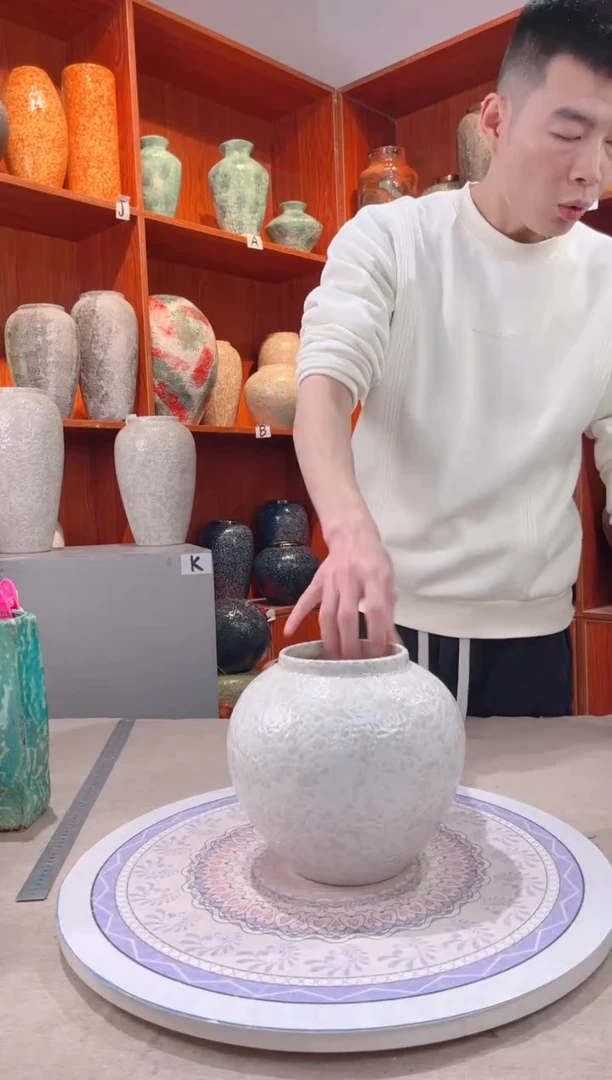 【闪购商品】瓶茶白 小号 陶瓷花瓶 无花