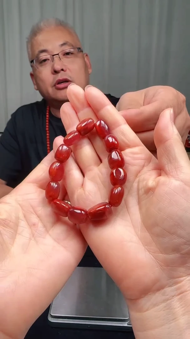 南红玛瑙多样性发一件未镶嵌12mm原矿九口随型手串