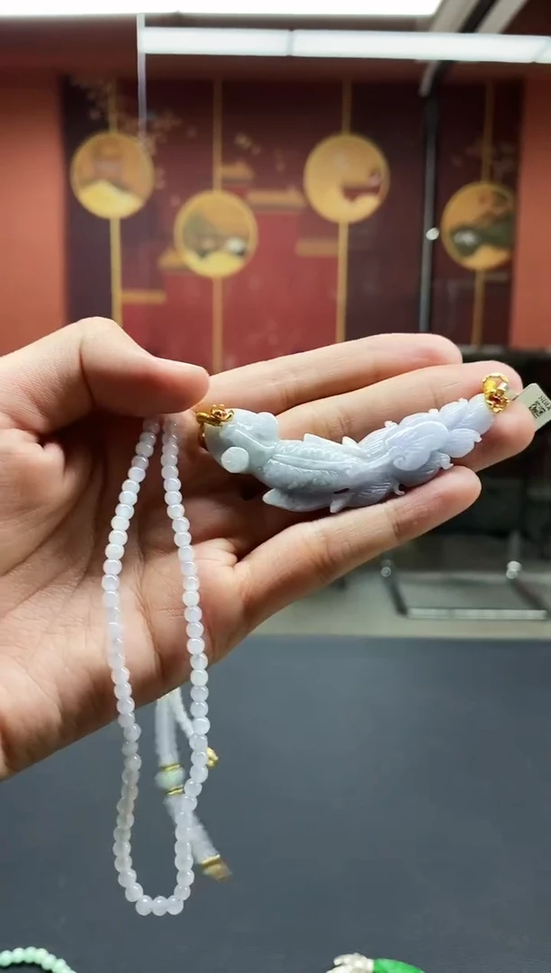 颈饰未镶嵌翡翠吊坠