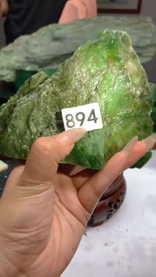 和田玉（碧玉）未镶嵌珠宝半成品894