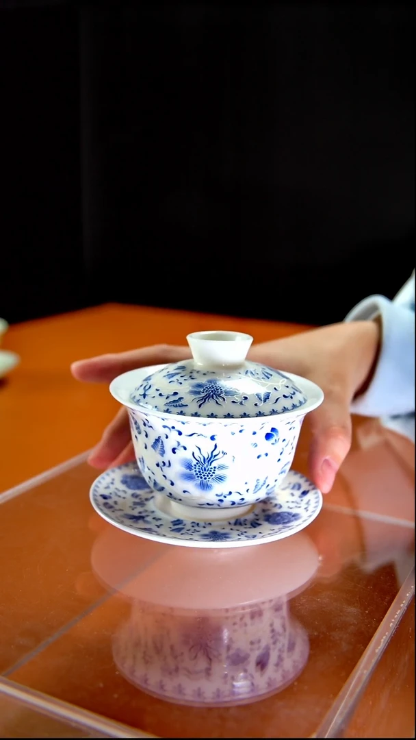 其他陶瓷《言泥陶瓷》新品描银缠枝莲系列 三才盖碗