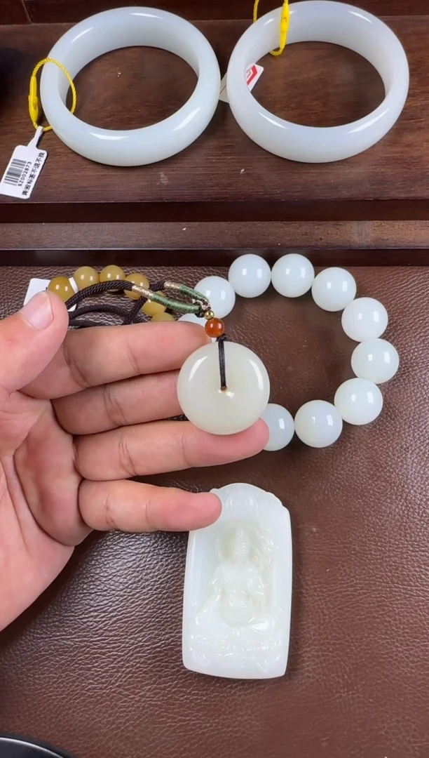 未镶嵌和田玉挂件挂件