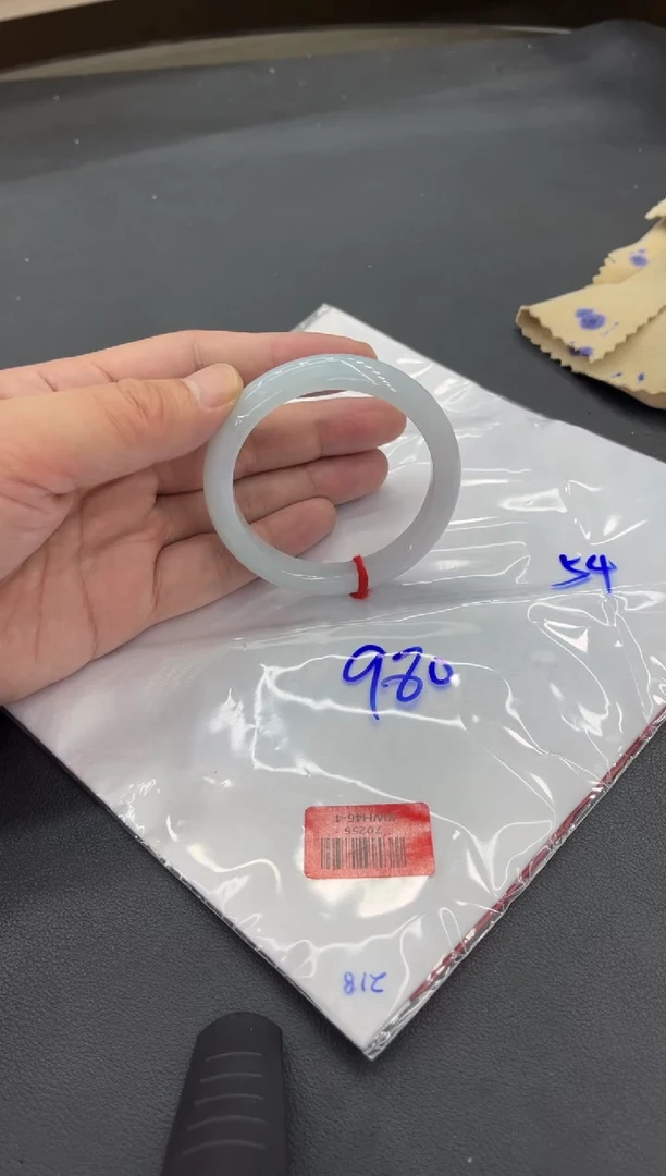 未镶嵌手镯翡翠翡翠手镯