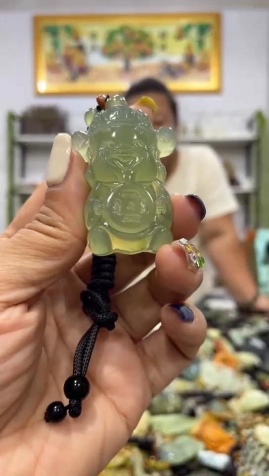 未镶嵌岫玉吊坠