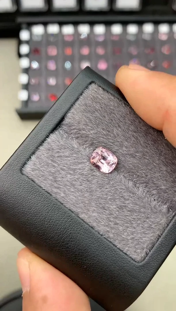 【闪购商品】定制尖晶石裸石未镶嵌1.99ct 枕型 粉色调