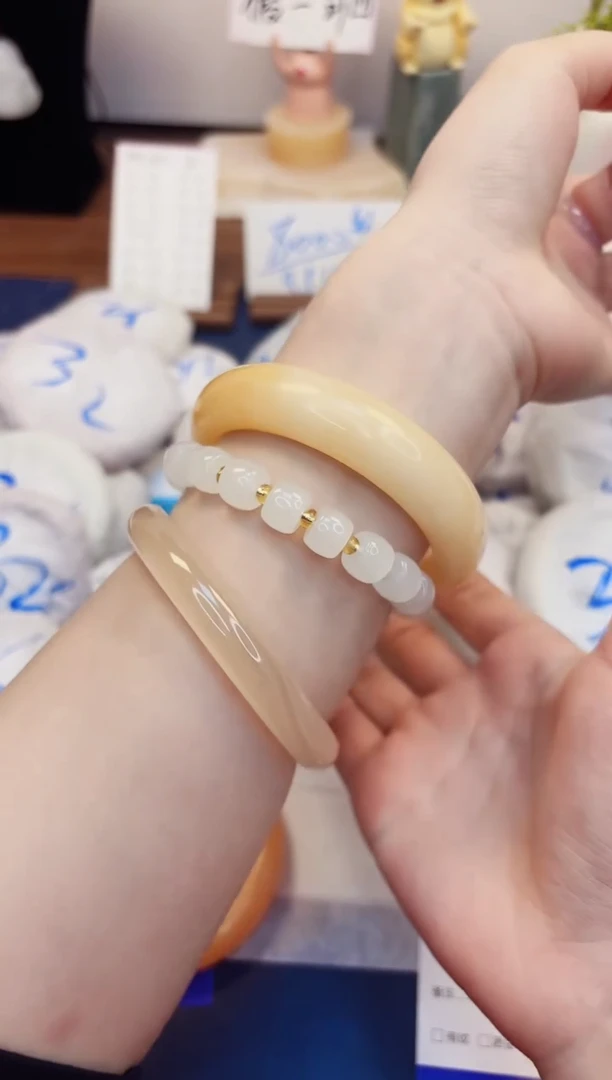 【闪购商品】石英质玉手镯未镶嵌249-财气镯-圈口59