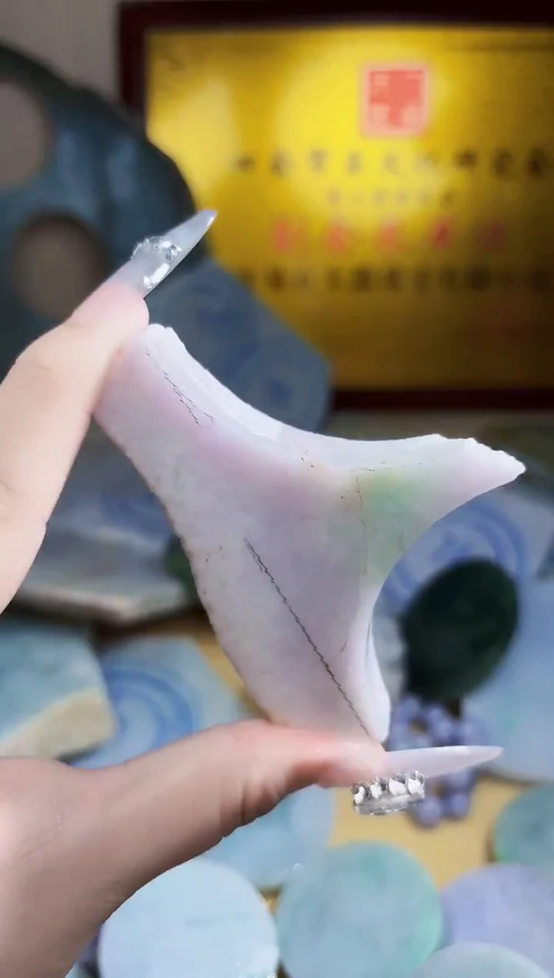 翡翠未镶嵌颈饰翡翠A货 江谭430