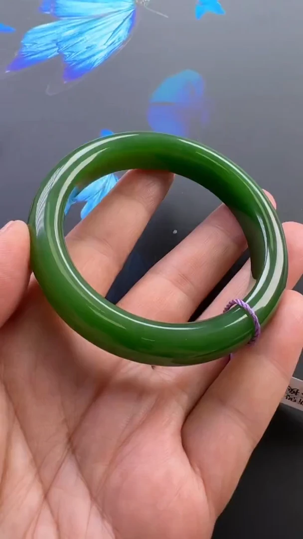 未镶嵌手镯和田玉手镯