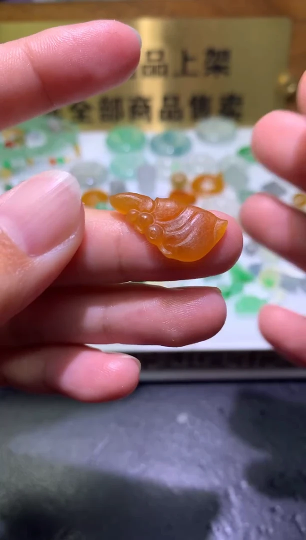 未镶嵌定制翡翠毛货