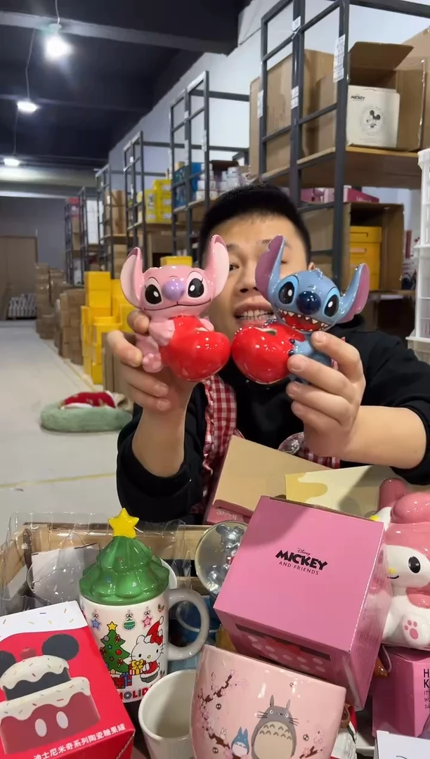 【闪购商品】杯原盒史迪仔安琪抱爱心牙刷架