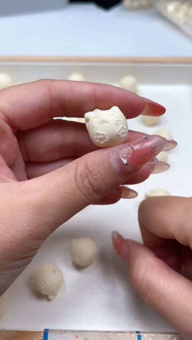 菩提无事牌A1696 牙牙白 小猫3个8.8元