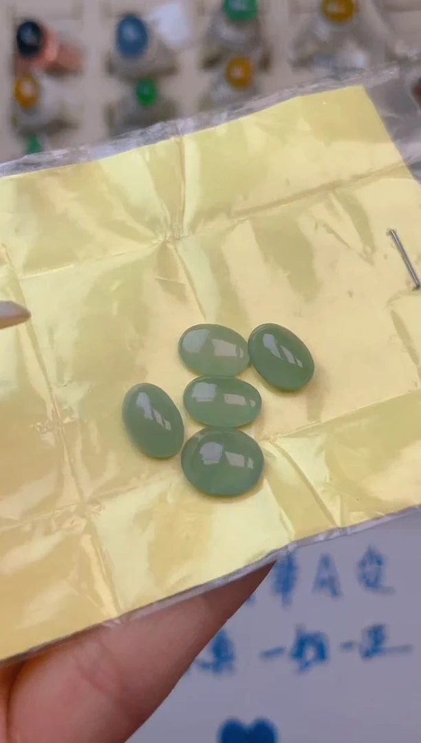 裸石翡翠天然翡翠蛋面9