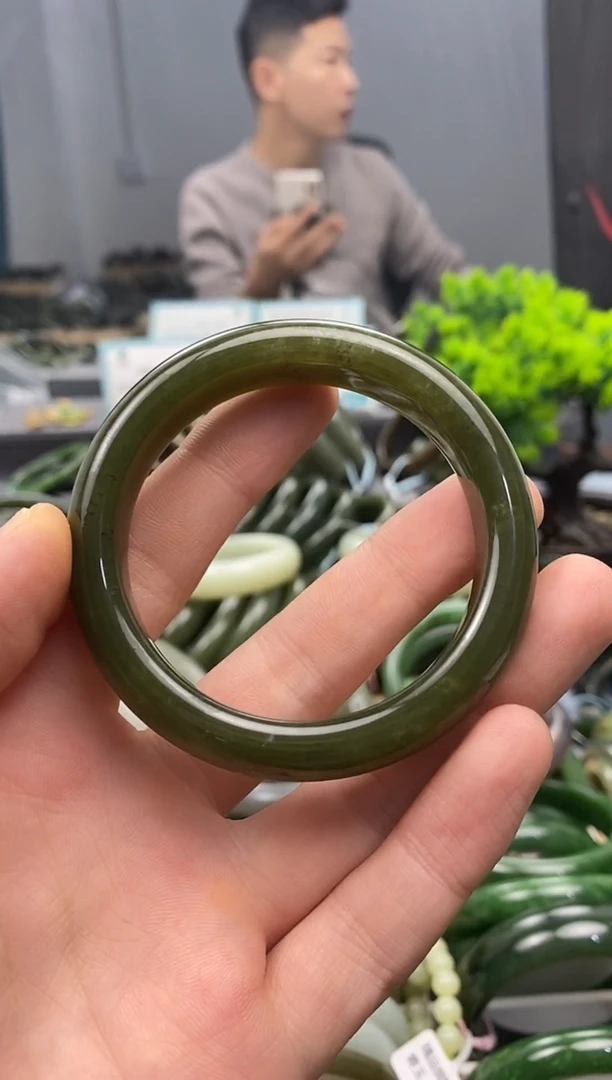 未镶嵌手镯和田玉53.6