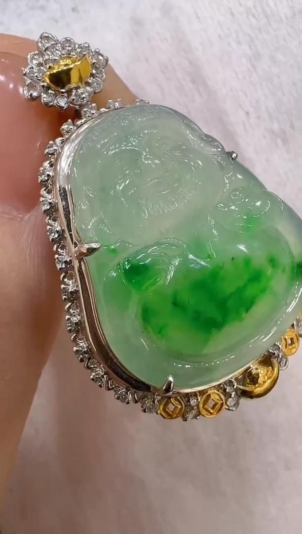 【闪购商品】翡翠吊坠(不含链)18K金镶嵌多样性发货拍一发一