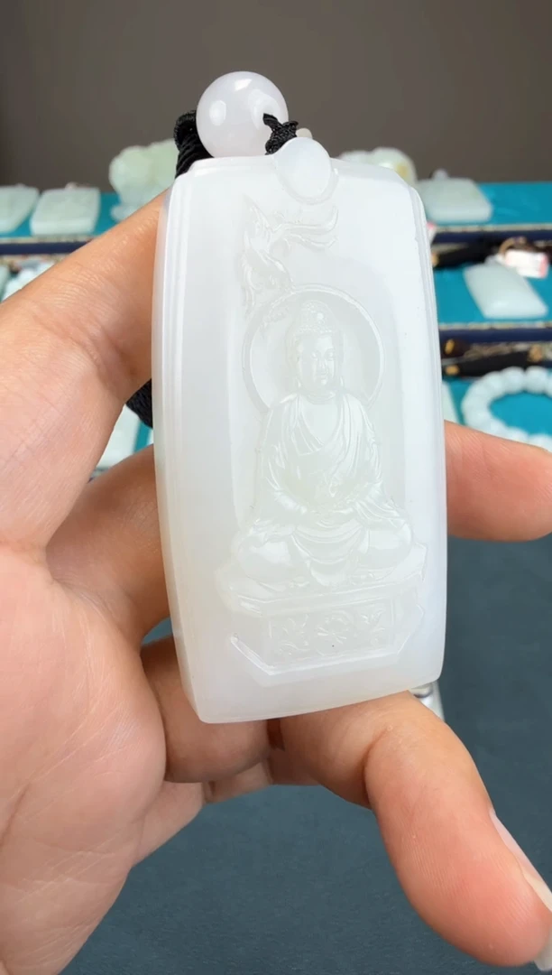 颈饰未镶嵌和田玉1