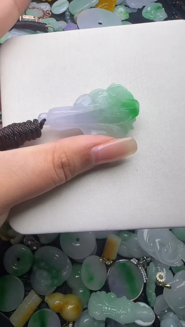 翡翠未镶嵌颈饰天然缅甸翡翠吊坠