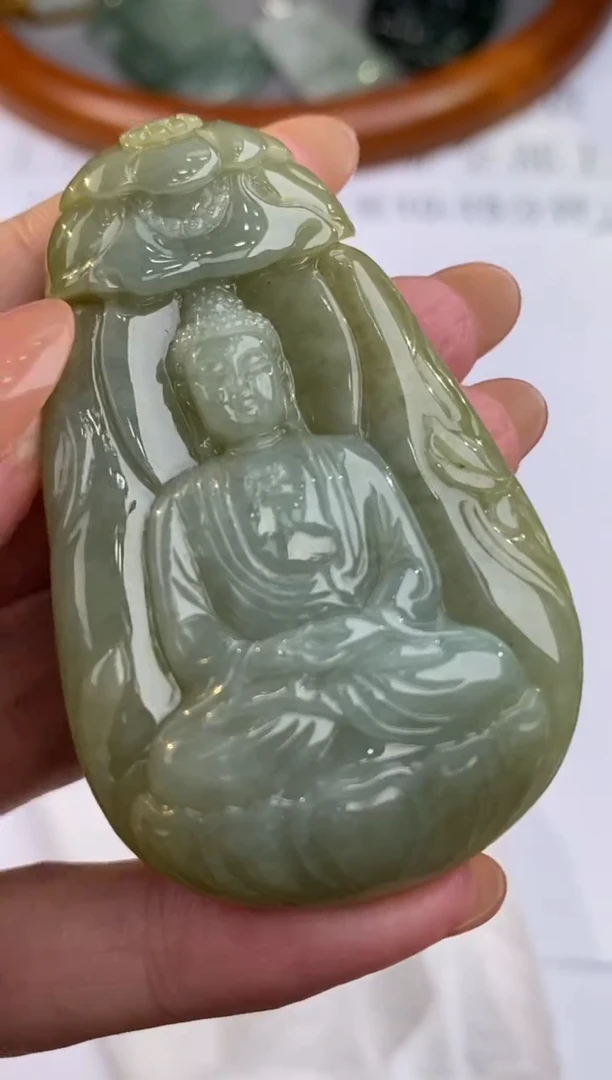 未镶嵌挂件翡翠305472      多人