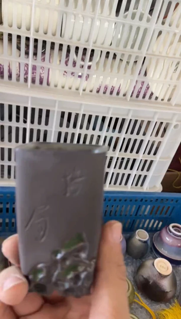 无运费险有瑕疵的摄影的产品有使用过的痕迹有点脏介意勿拍