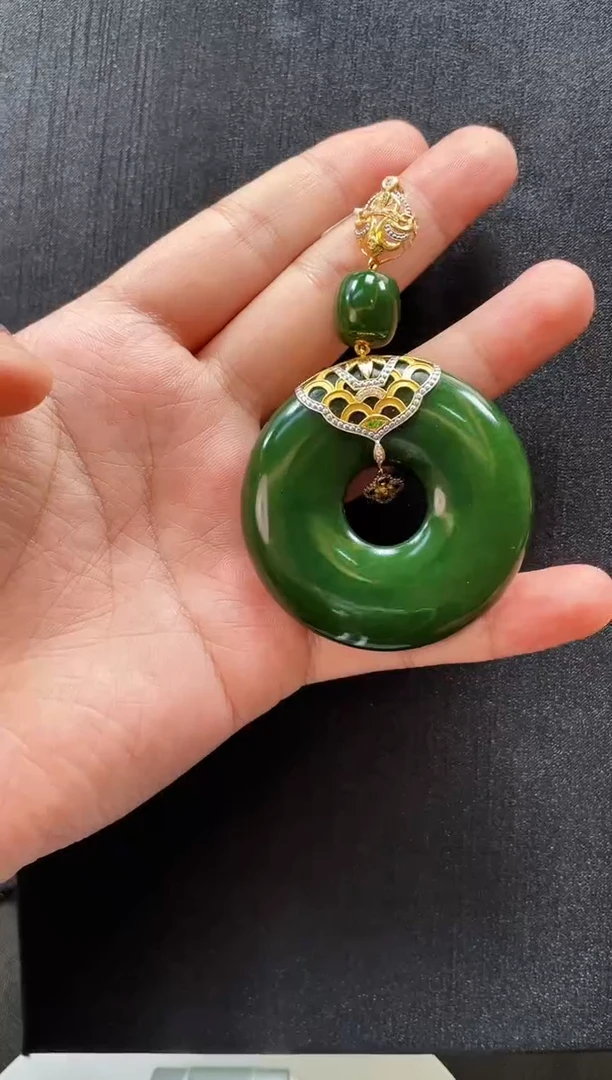 和田玉18K金镶嵌吊坠(赠链)多样性发一