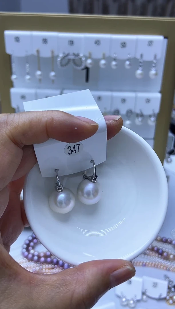 银S925镶嵌耳饰淡水珍珠347