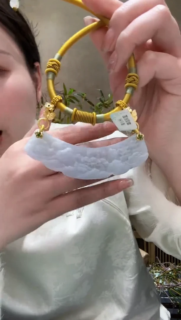 【闪购商品】翡翠颈饰未镶嵌吊坠