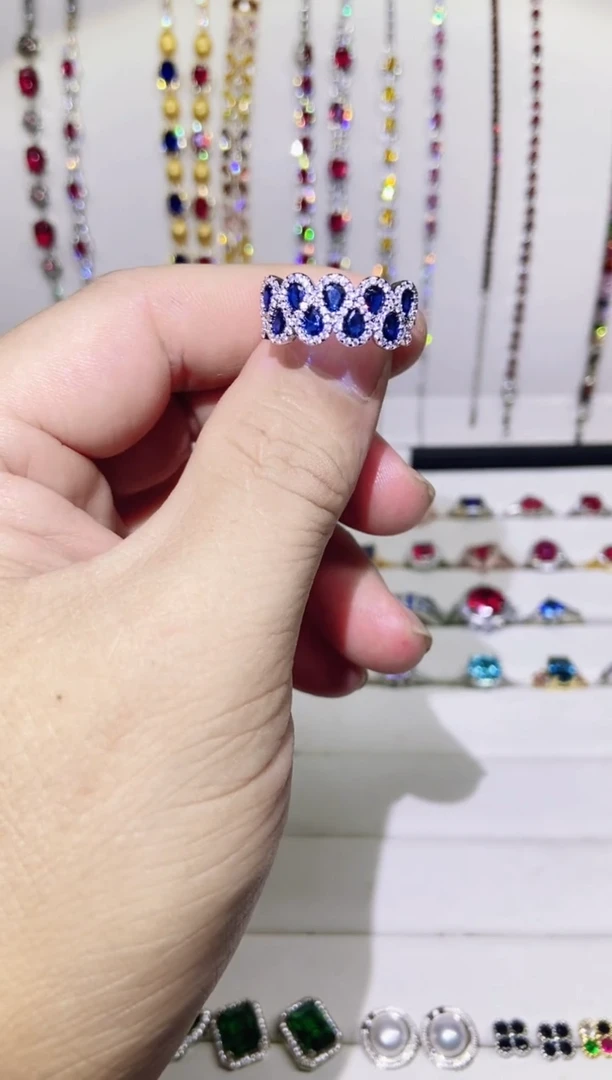 银S925镶嵌耳饰托帕石1