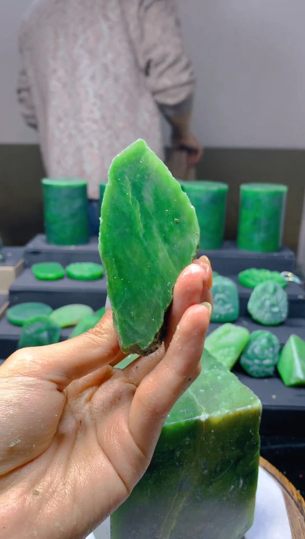 未镶嵌和田玉珠宝半成品1
