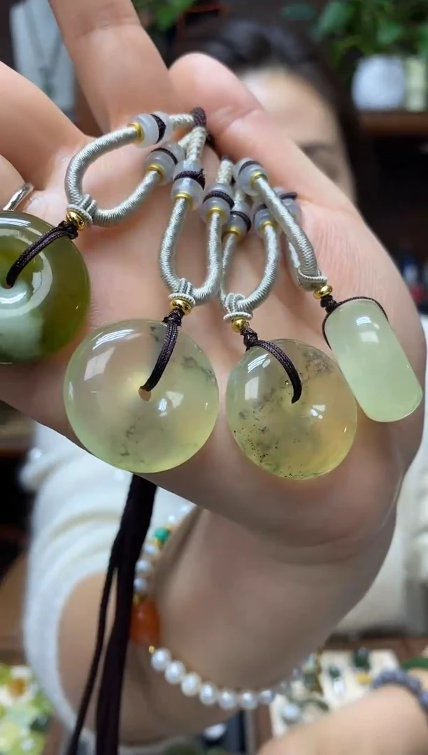 未镶嵌岫玉吊坠多样性发货其中发一