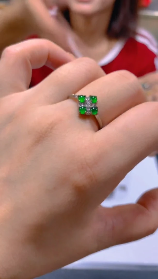 未镶嵌戒指翡翠多样性发一