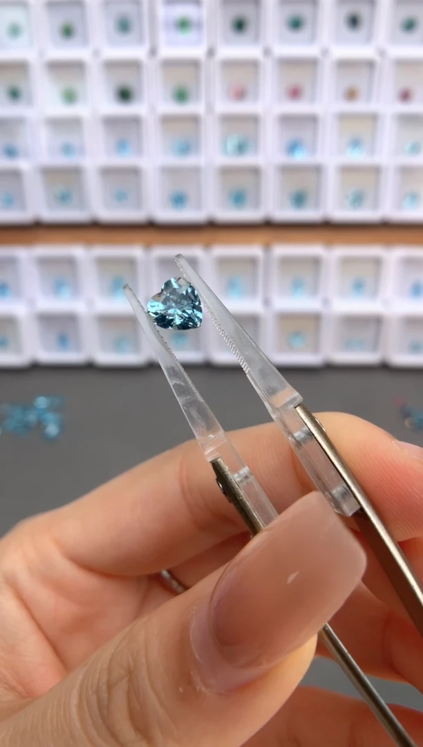 未镶嵌裸石定制海蓝宝石1.16ct 04070