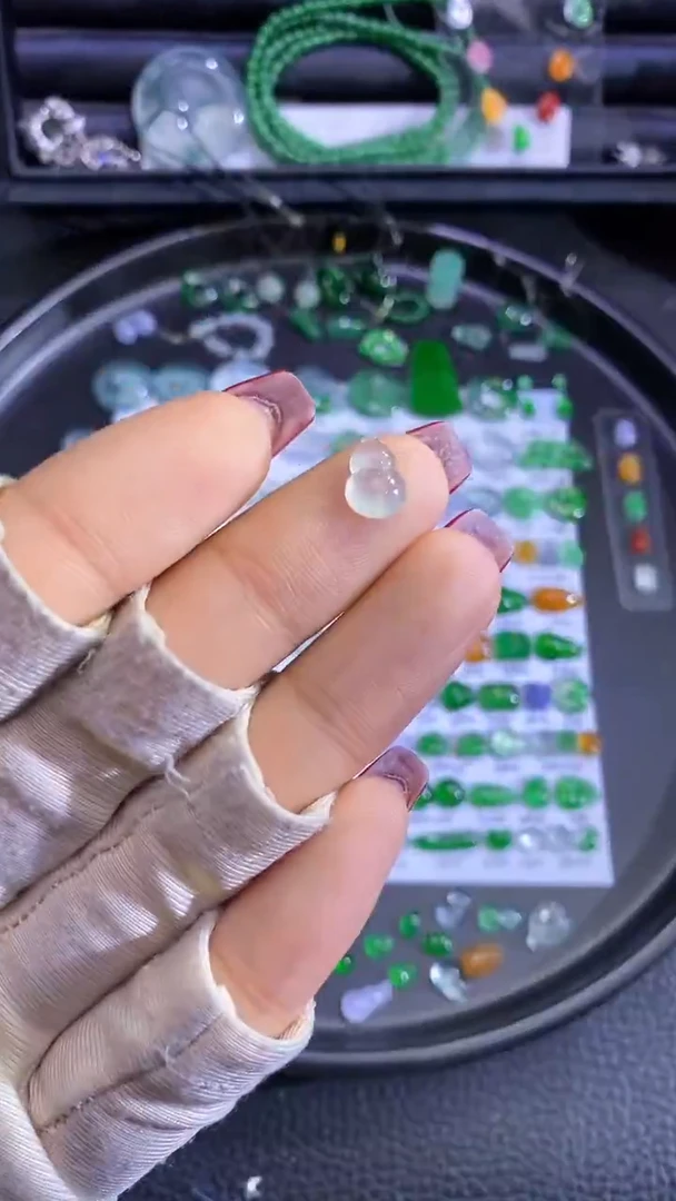 未镶嵌挂件翡翠葫芦