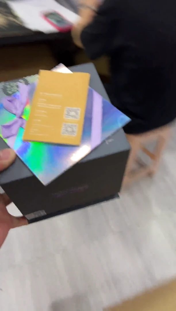 怡然，紫彩。。。。。.。。。