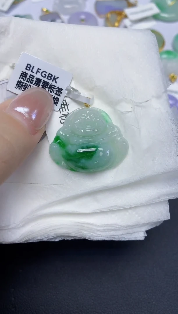 颈饰18K金镶嵌翡翠天然缅甸翡翠A货百元以上9元证书费自理