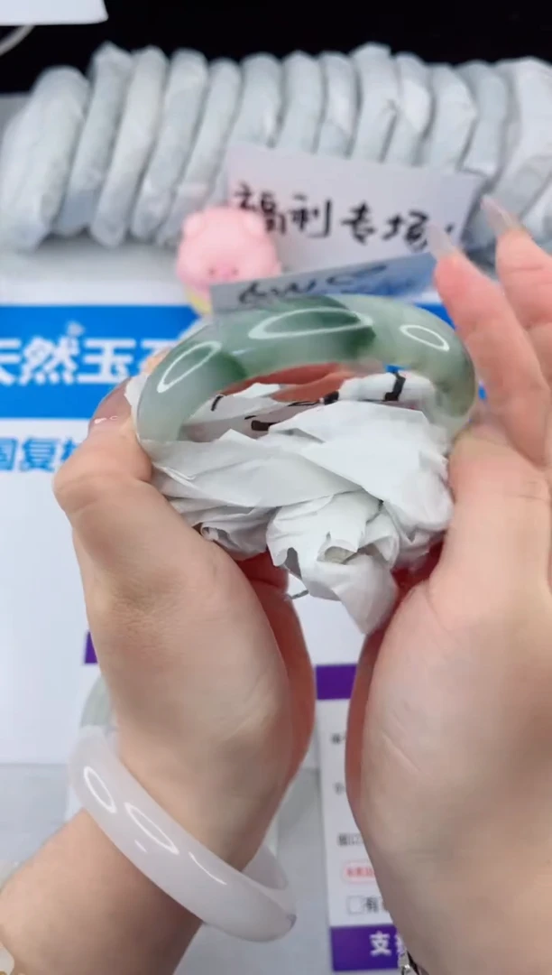 【闪购商品】石英质玉手镯合金211-56.2