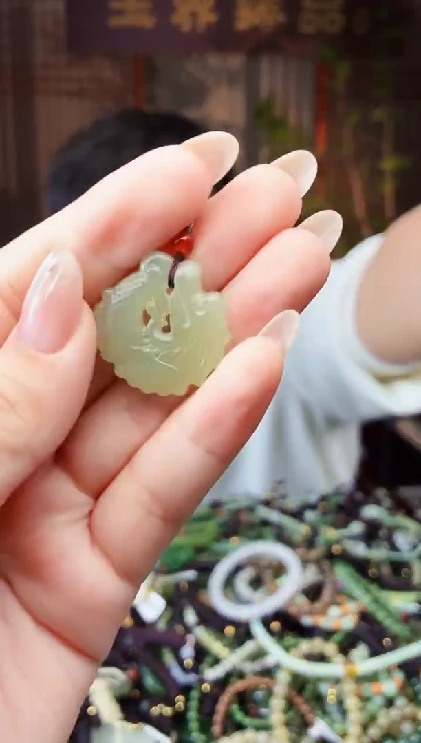 颈饰未镶嵌和田玉多样性发货拍一发一