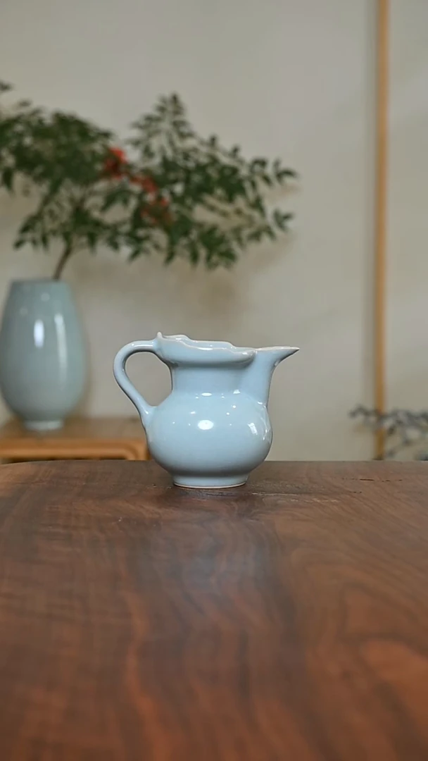 僧帽公道 天青 微瑕 朱家汝窑款