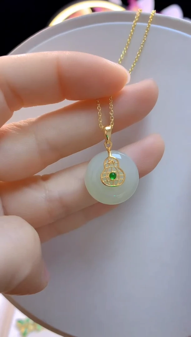 和田玉银S925镶嵌吊坠(赠链)葫芦款平安扣