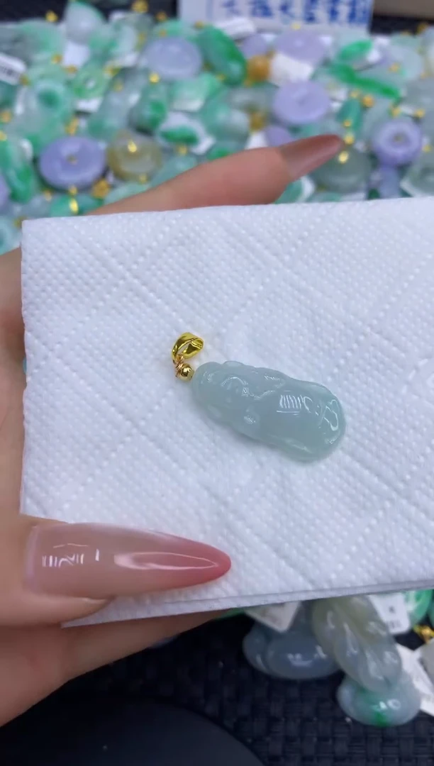 颈饰未镶嵌翡翠天然缅甸A货翡翠