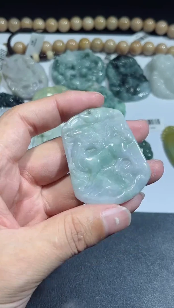 【闪购商品】翡翠颈饰未镶嵌00011074