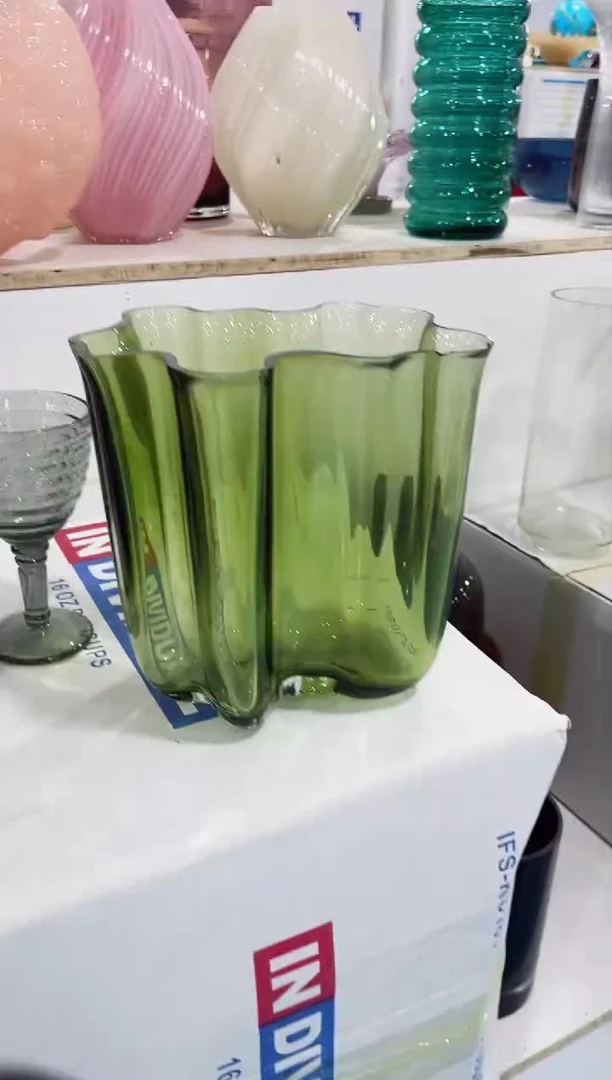 【闪购商品】玻璃燕姐花瓶-微瑕花瓶--GC57