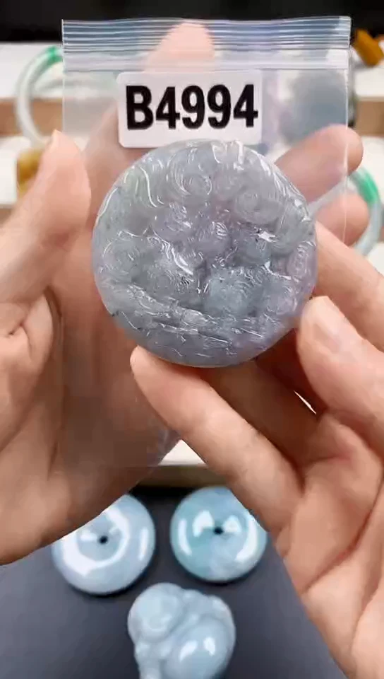 颈饰未镶嵌翡翠天然翡翠吊坠挂件