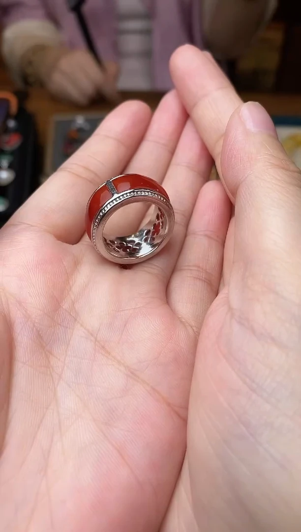 非金属无红中古戒指