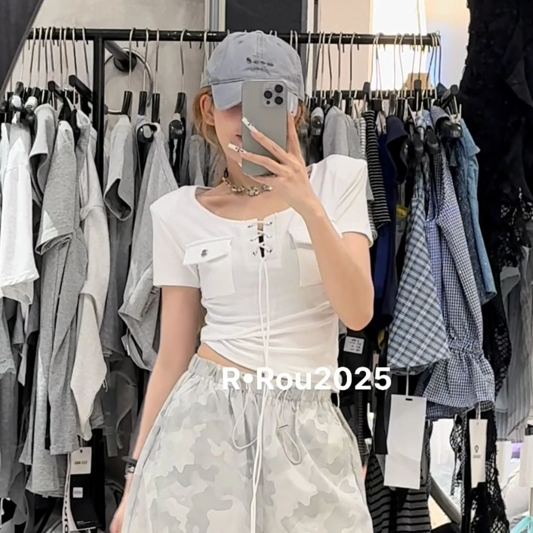 ROU-ROU)JIA设计感绑定辣妹T 17R307