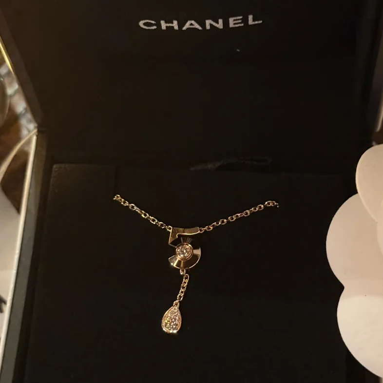 99新 Chanel/香奈儿 小花6欢  5号数字 项链 18K玫瑰金拼钻石