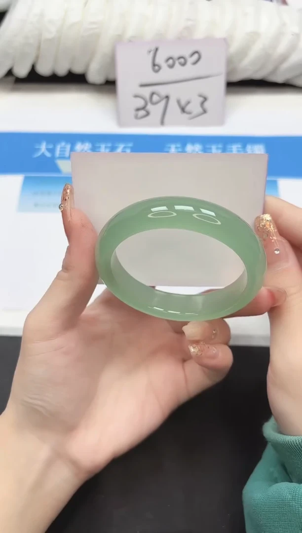 未镶嵌手镯石英质玉38-56