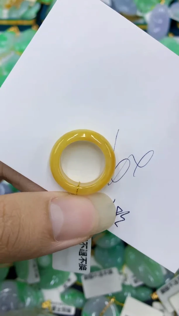 翡翠未镶嵌颈饰余****人11111111111